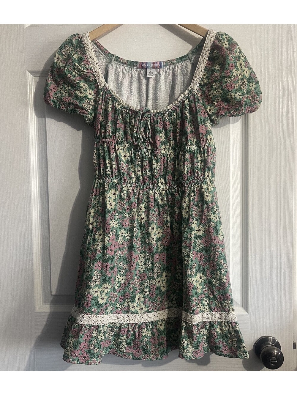 Urban Outfitters Dress S Green Pink Yellow Ditzy Floral Cottage Puff Sleeve EUC